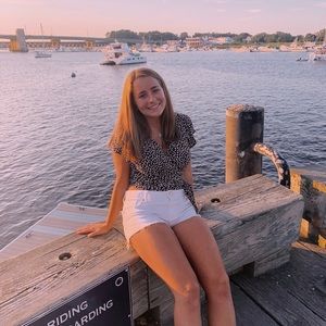 Meet your Posher, Maggie